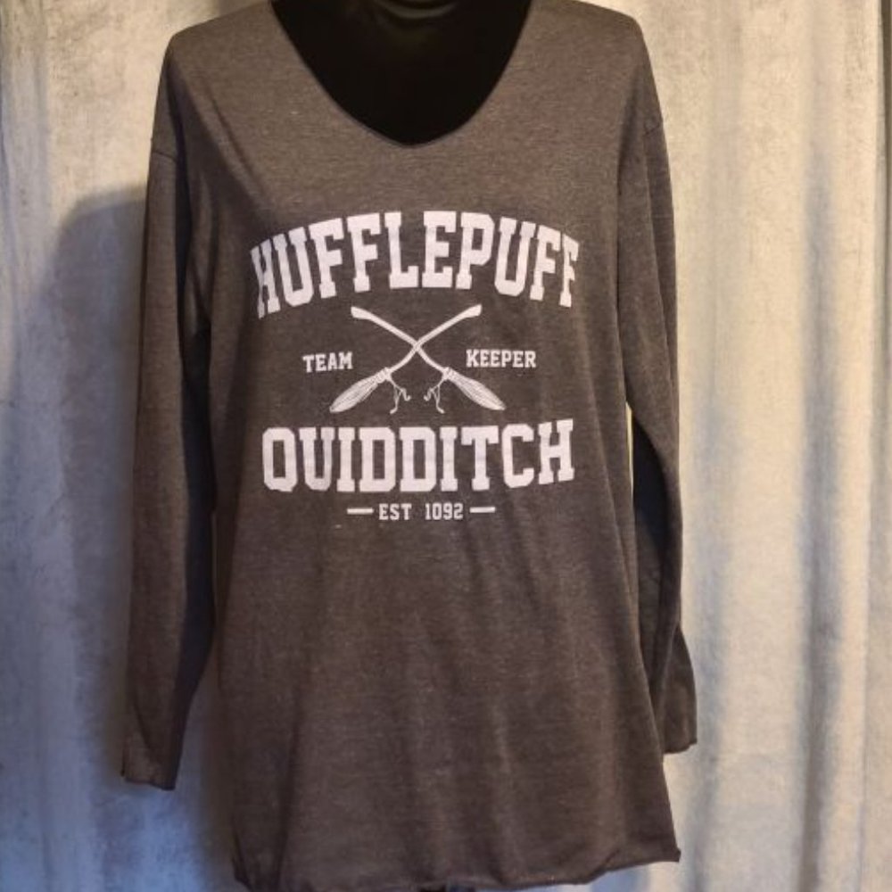 Hufflepuff Quidditch Long Sleeve Tee - Gray